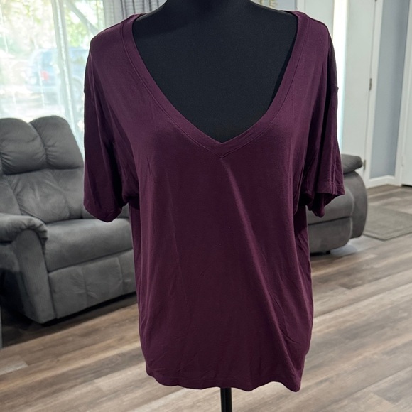 Elegant Women's V-Neck Short Sleeve Tee - Deep Purple - Picture 1 of 6